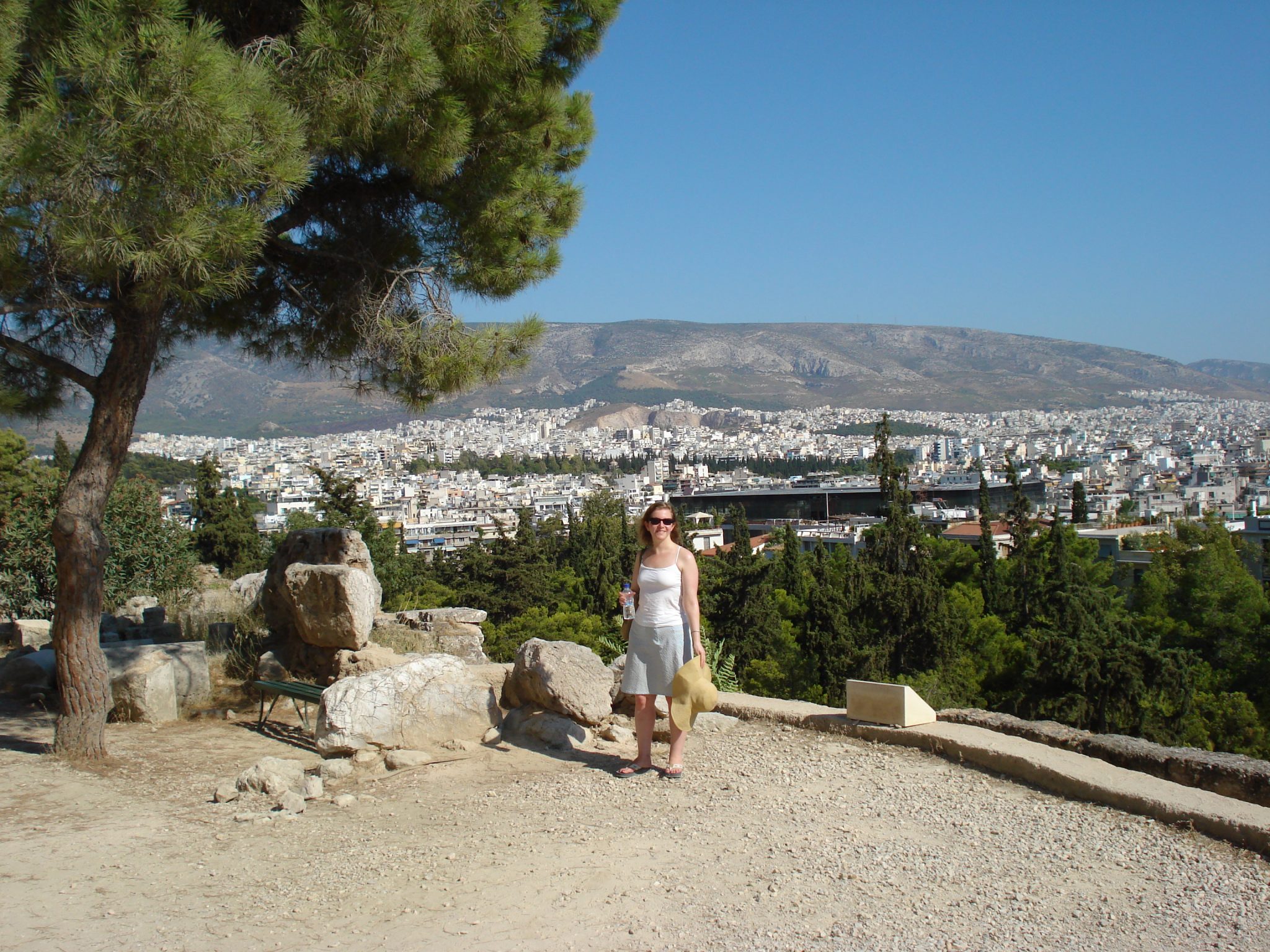 TWO WARS AND A WEDDING: Betsy in Greece - Lauren Willig TWO WARS AND A WEDDING: Betsy in Greece - Lauren Willig